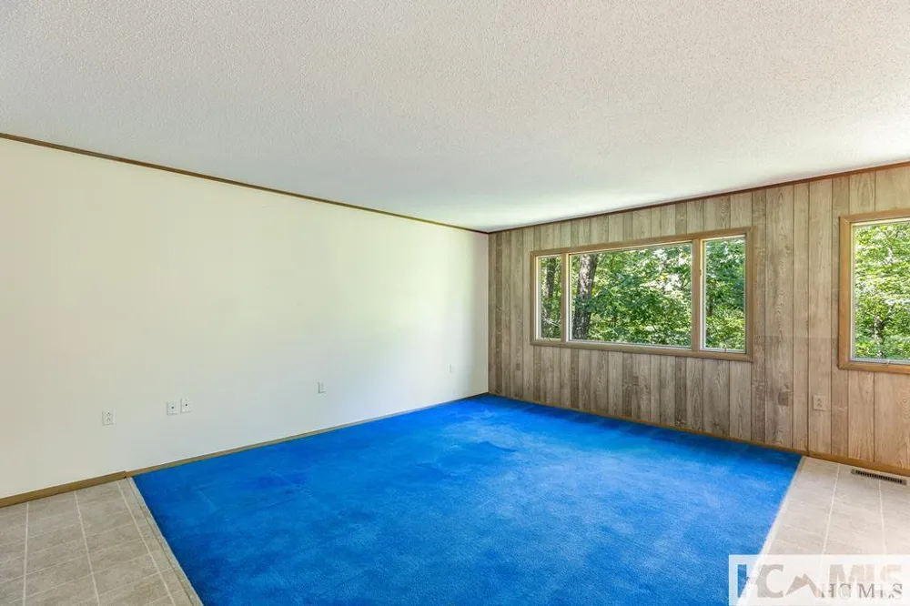 245 Locust Court Sapphire, NC 28774