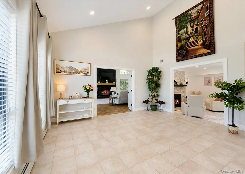 25 Vineyard Way Mount Sinai, NY 11766