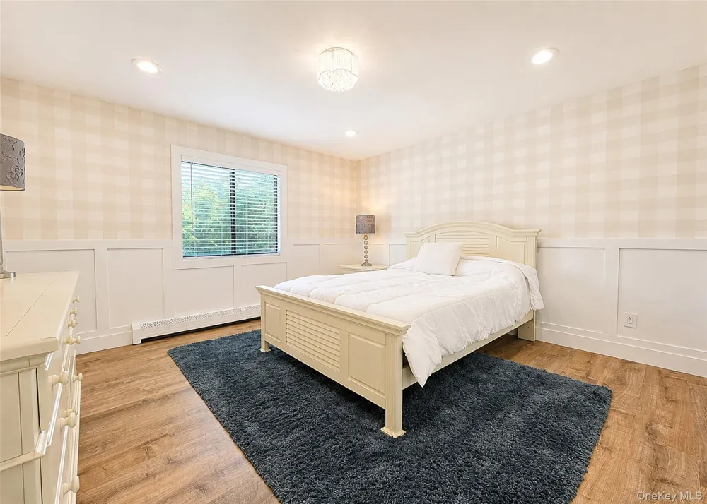 25 Vineyard Way Mount Sinai, NY 11766