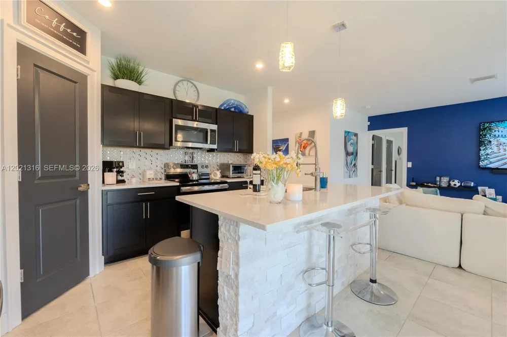 215 Raspberry Rd Fort Pierce, FL 34981