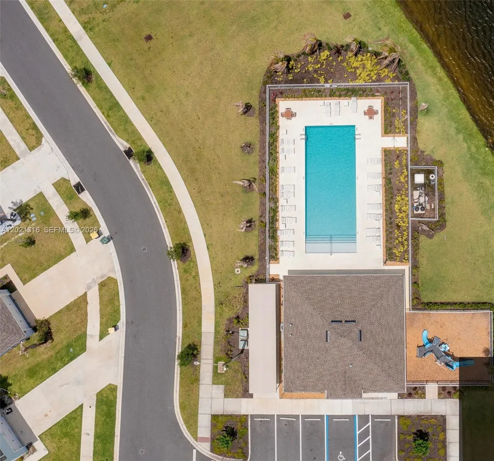 215 Raspberry Rd Fort Pierce, FL 34981
