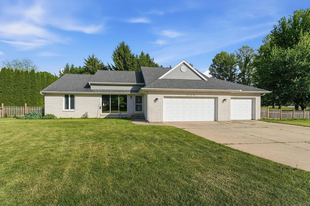 22401 Happy Drive Cassopolis, MI 49031