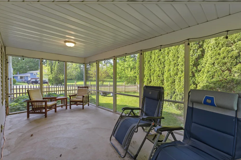 22401 Happy Drive Cassopolis, MI 49031