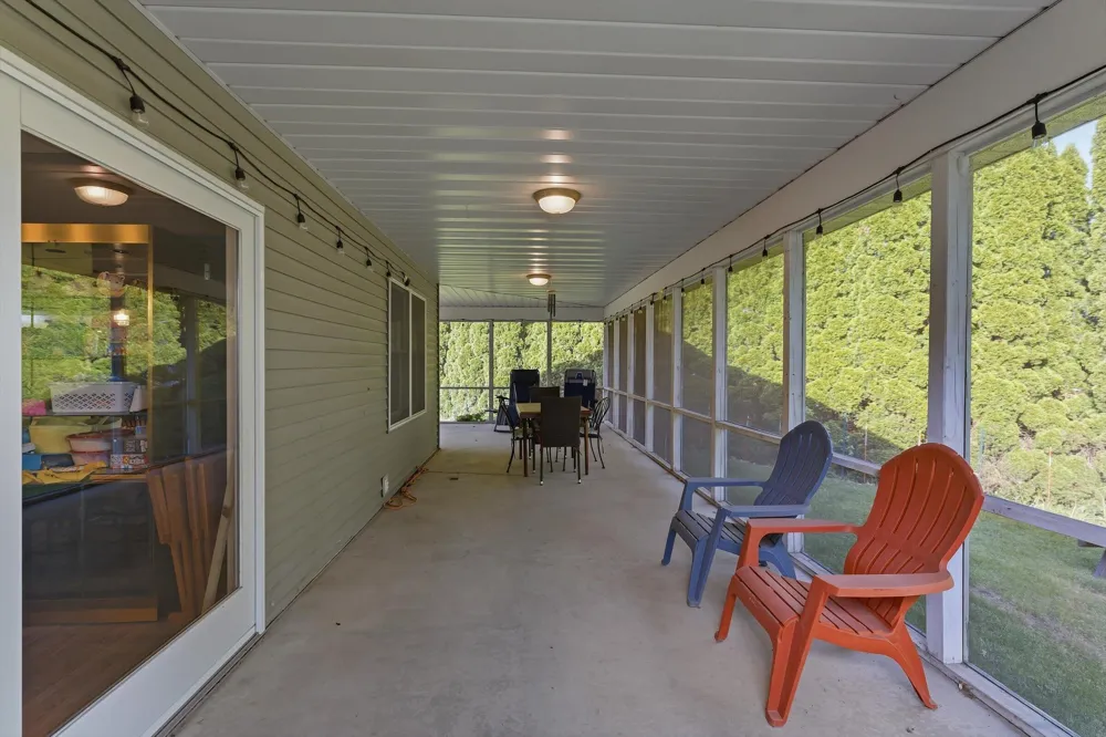 22401 Happy Drive Cassopolis, MI 49031