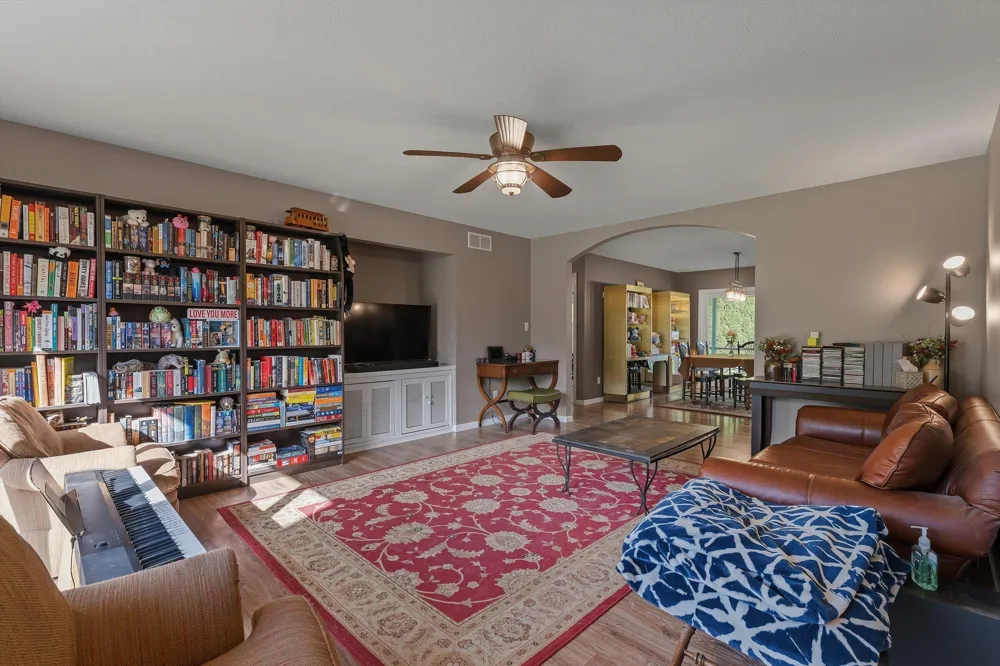 22401 Happy Drive Cassopolis, MI 49031