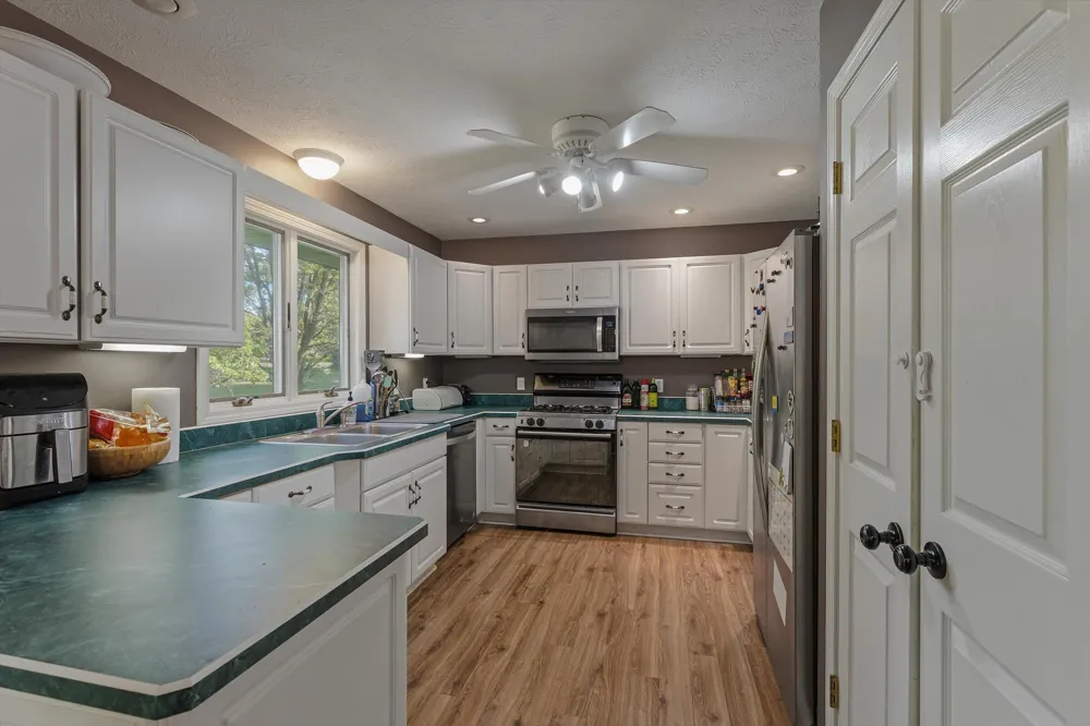 22401 Happy Drive Cassopolis, MI 49031