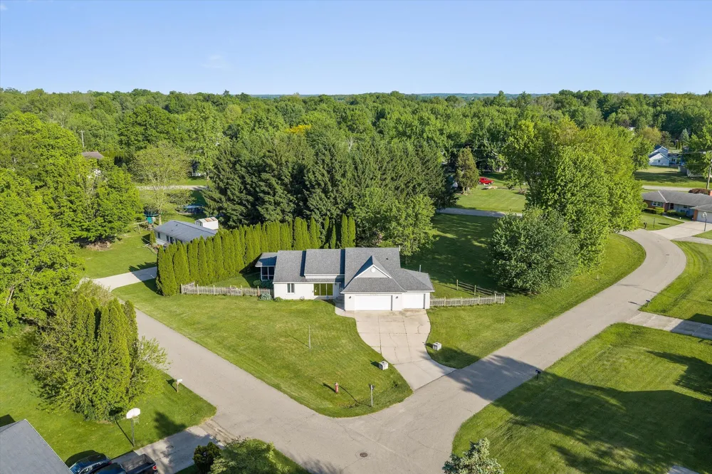 22401 Happy Drive Cassopolis, MI 49031