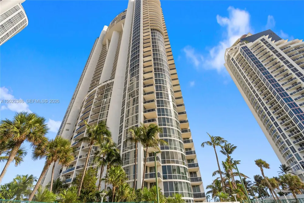 18101 Collins Ave #1502 Sunny Isles Beach, FL 33160