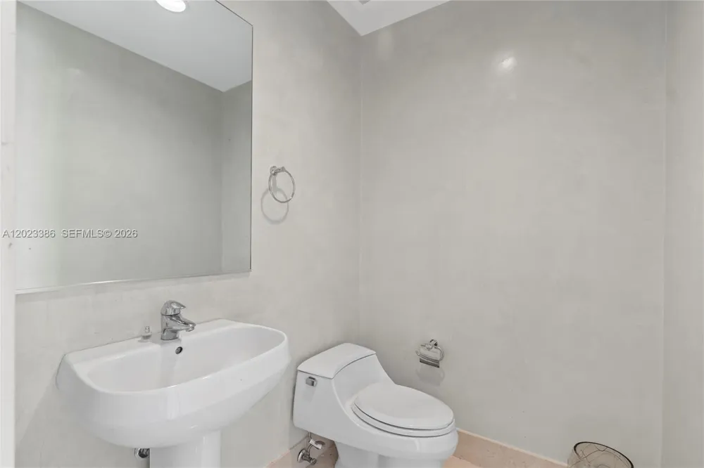 18101 Collins Ave #1502 Sunny Isles Beach, FL 33160