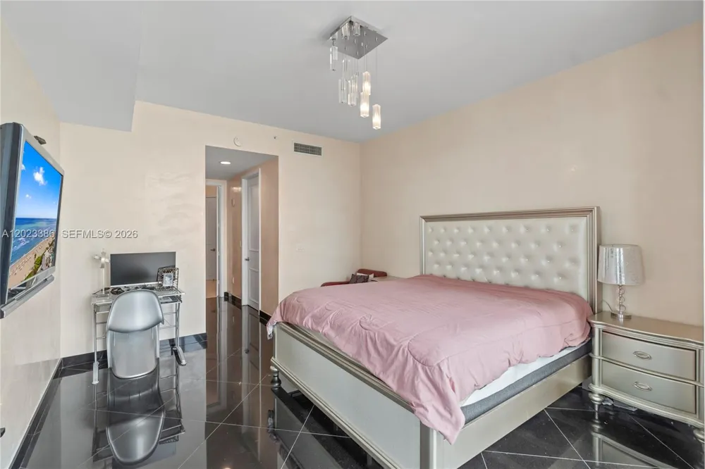 18101 Collins Ave #1502 Sunny Isles Beach, FL 33160