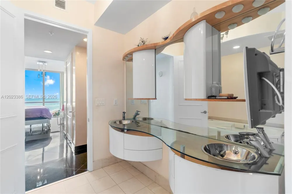 18101 Collins Ave #1502 Sunny Isles Beach, FL 33160