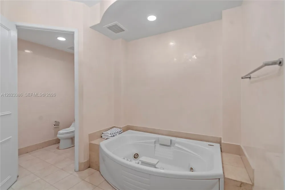 18101 Collins Ave #1502 Sunny Isles Beach, FL 33160