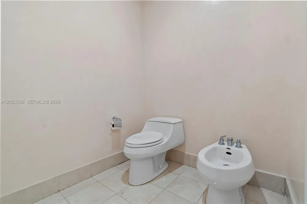 18101 Collins Ave #1502 Sunny Isles Beach, FL 33160