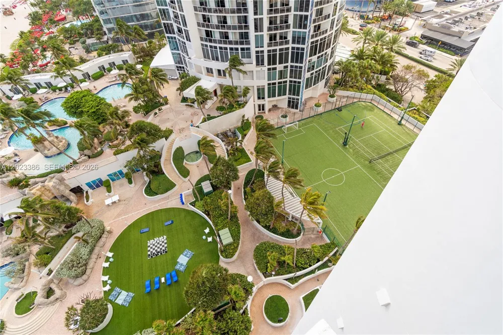 18101 Collins Ave #1502 Sunny Isles Beach, FL 33160