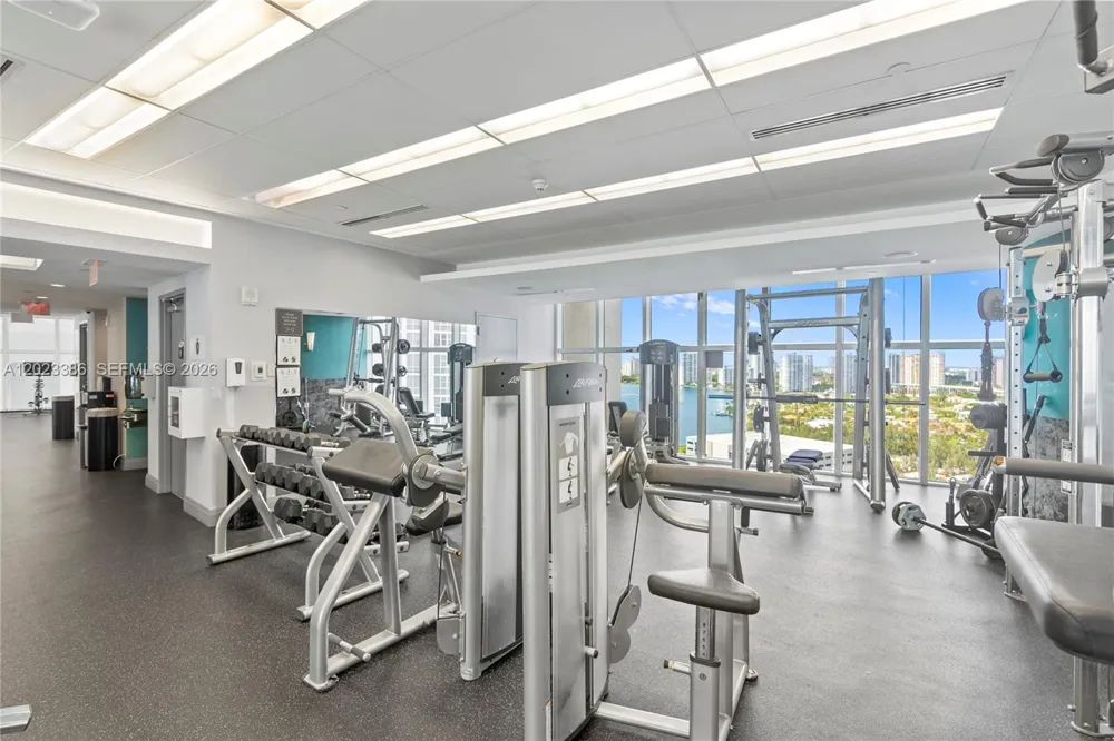 18101 Collins Ave #1502 Sunny Isles Beach, FL 33160