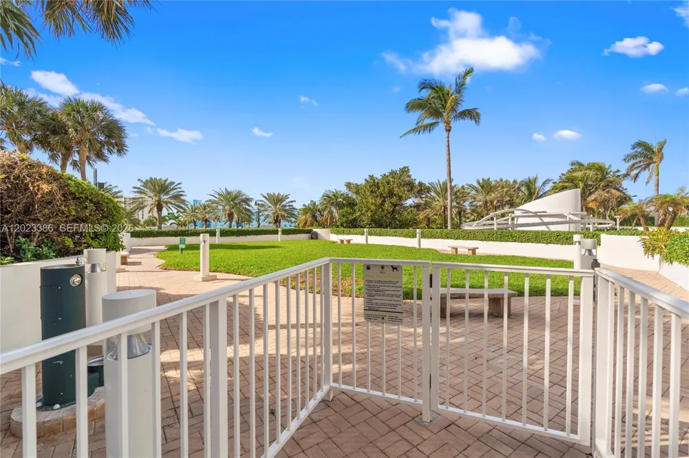 18101 Collins Ave #1502 Sunny Isles Beach, FL 33160