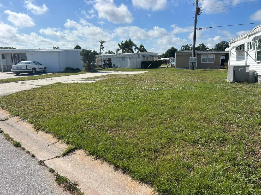 1792 MIDLOTHIAN STREET Sarasota, FL 34234