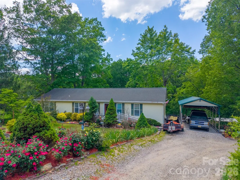 90, 106 & 132 Hennessee Street Clyde, NC 28721