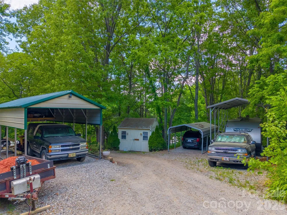 90, 106 & 132 Hennessee Street Clyde, NC 28721