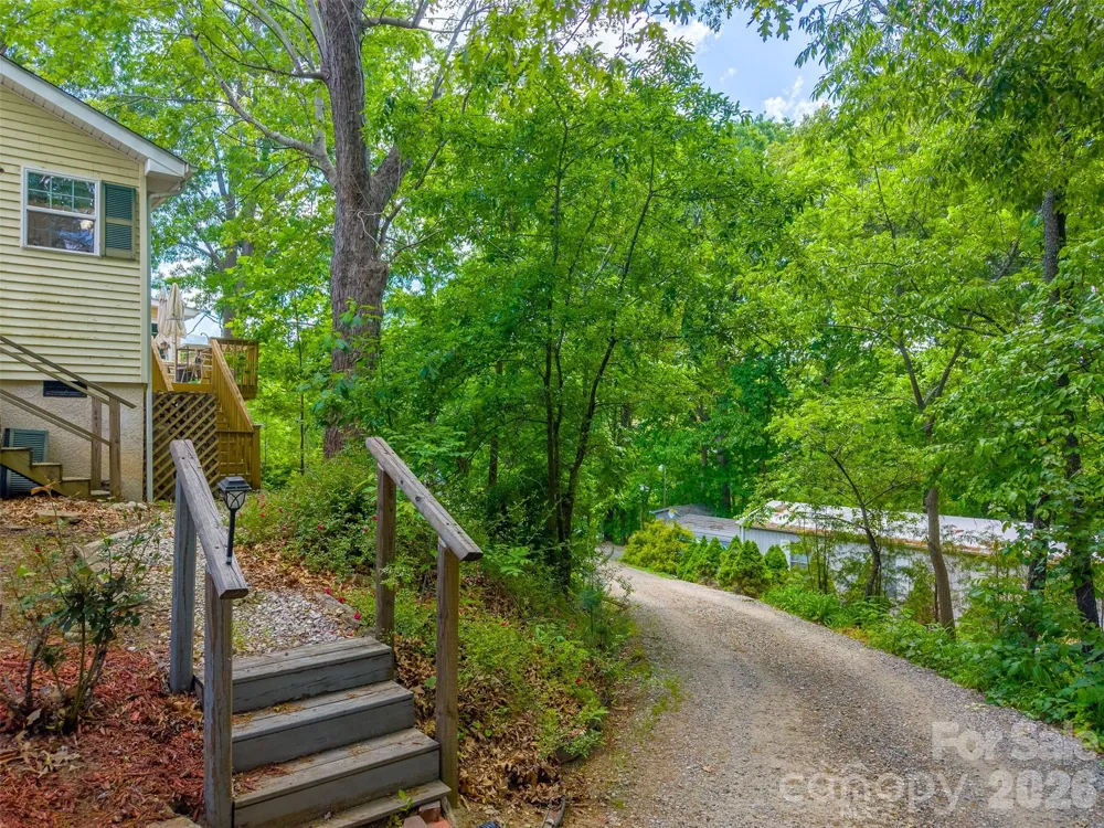 90, 106 & 132 Hennessee Street Clyde, NC 28721