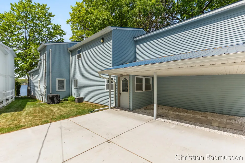 1025 Adams Street NW Douglass Township, MI 48888