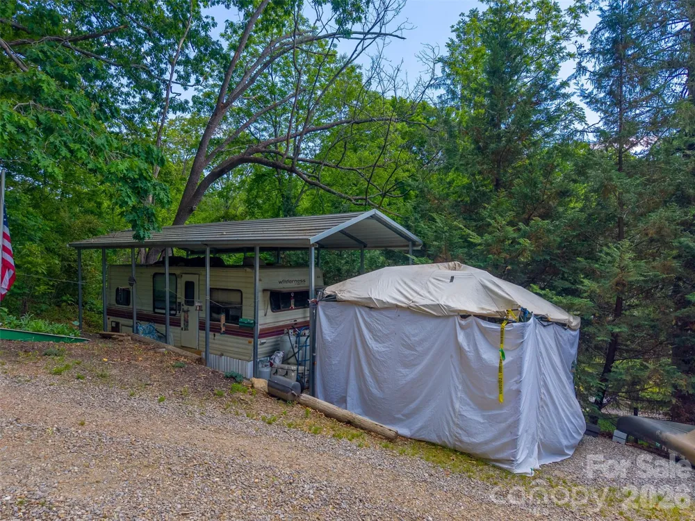 90, 106 & 132 Hennessee Street Clyde, NC 28721