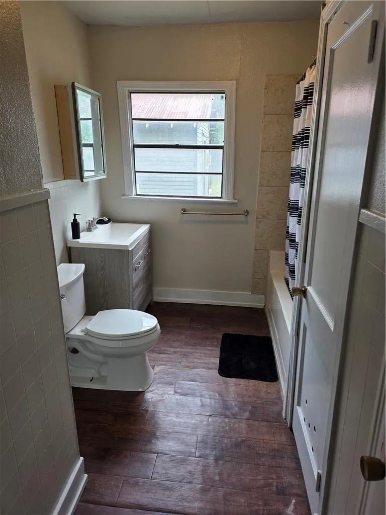 206 Gibbs Street Navasota, TX 77868