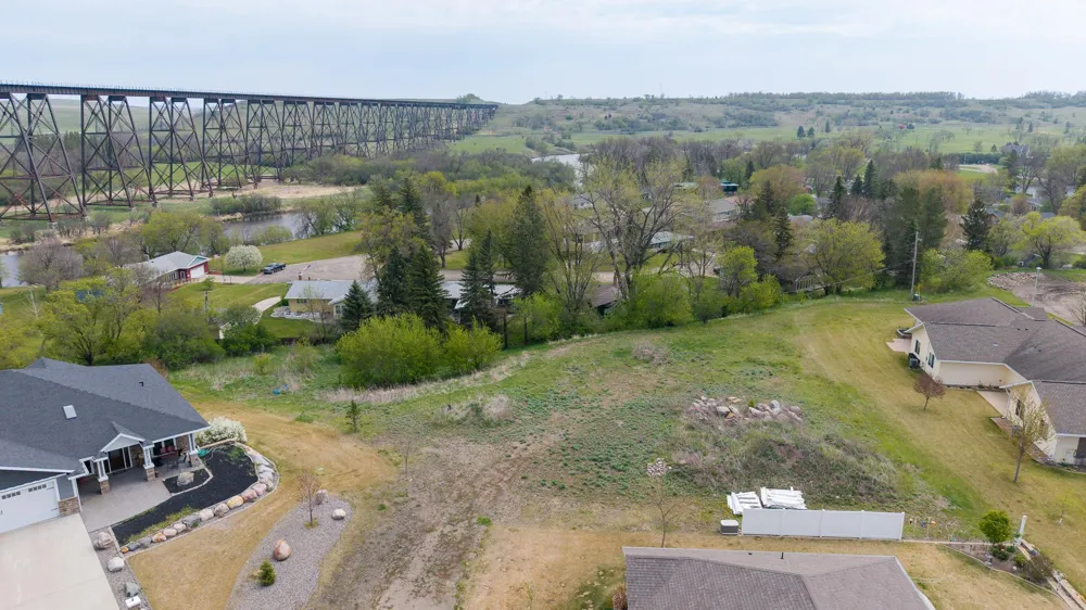 554 Legacy Lane Valley City, ND 58072
