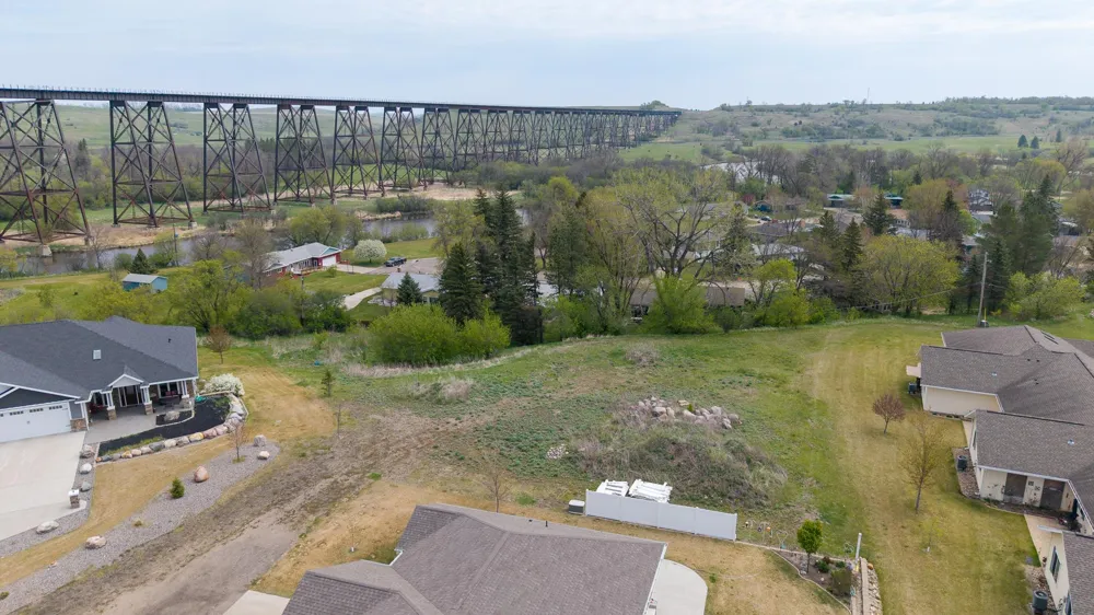 554 Legacy Lane Valley City, ND 58072