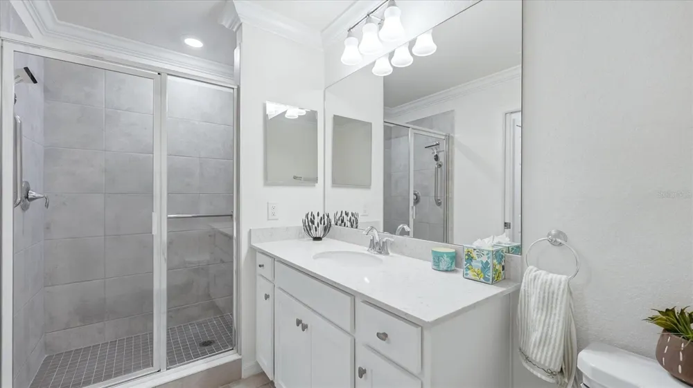 17810 GAWTHROP DRIVE #203 Lakewood Ranch, FL 34211