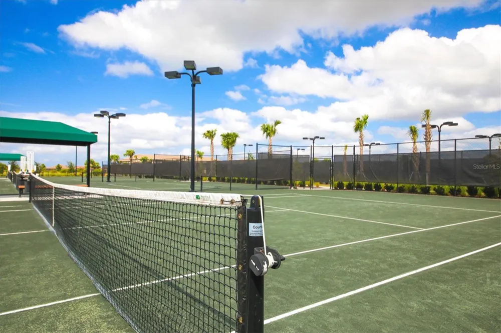 17810 GAWTHROP DRIVE #203 Lakewood Ranch, FL 34211