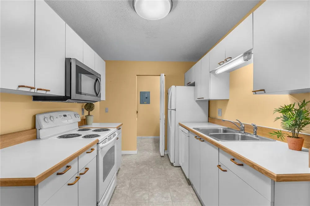 101 BENT TREE DRIVE #13 Daytona Beach, FL 32114