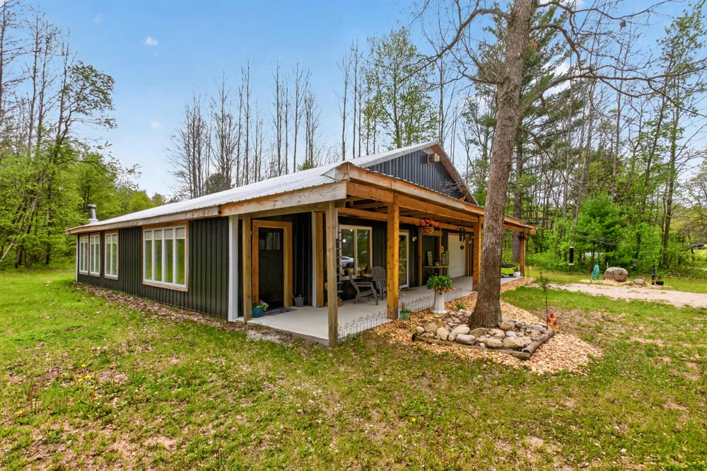 4850 E US Highway 10 Chase, MI 49623