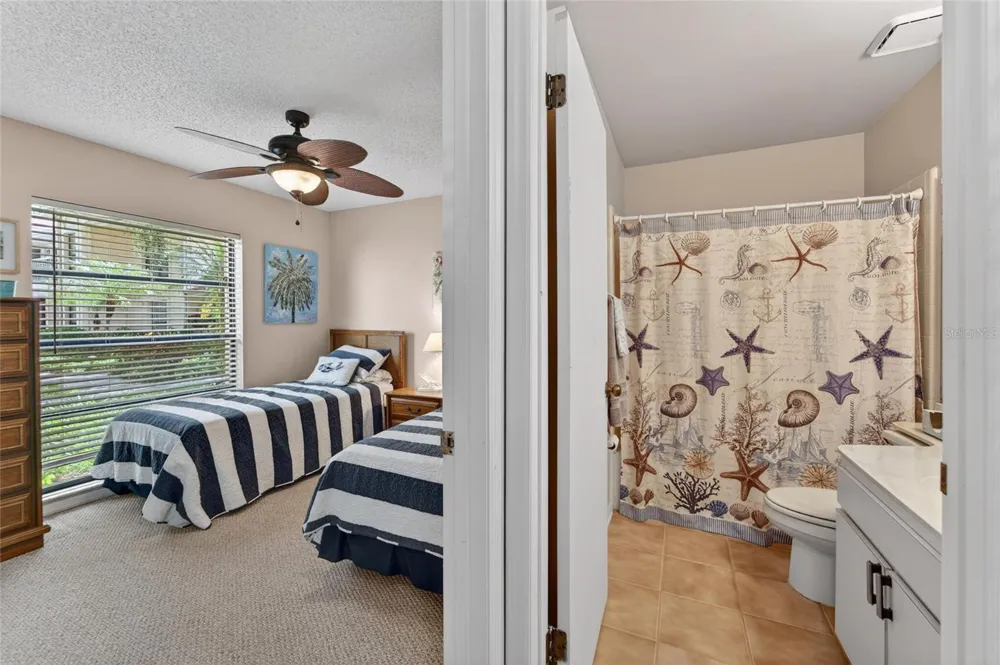 319 KNOTTWOOD COURT #2 Sun City Center, FL 33573
