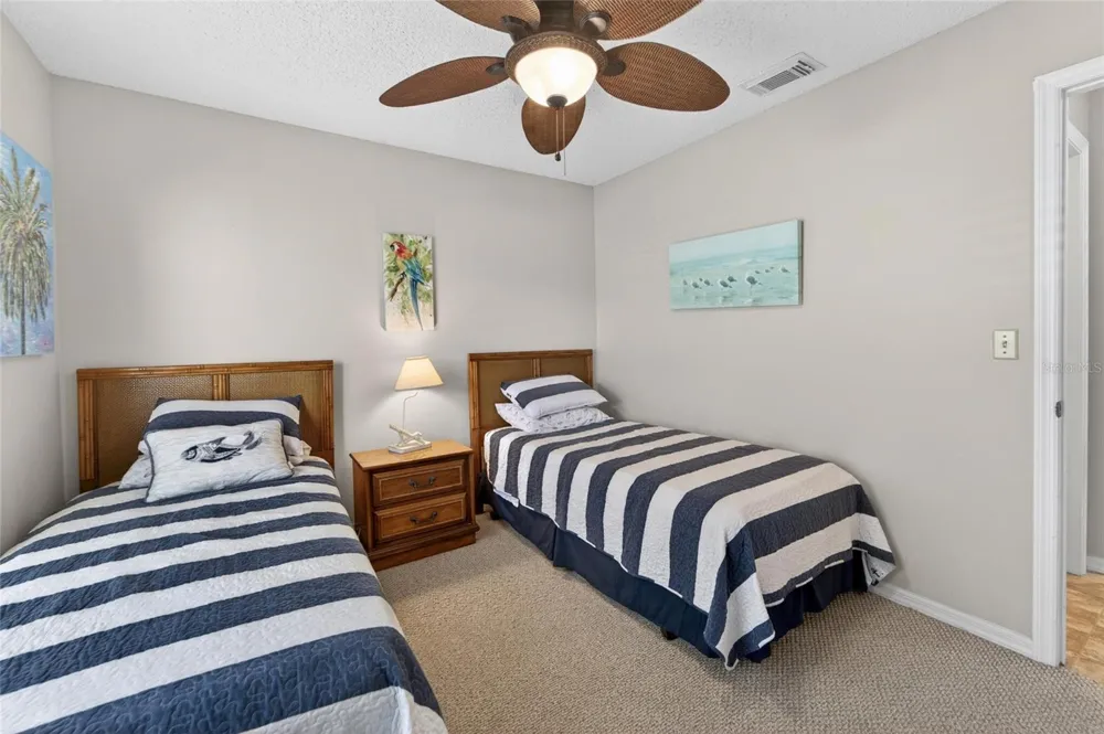 319 KNOTTWOOD COURT #2 Sun City Center, FL 33573