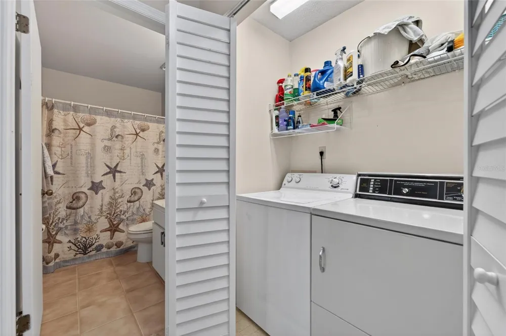 319 KNOTTWOOD COURT #2 Sun City Center, FL 33573