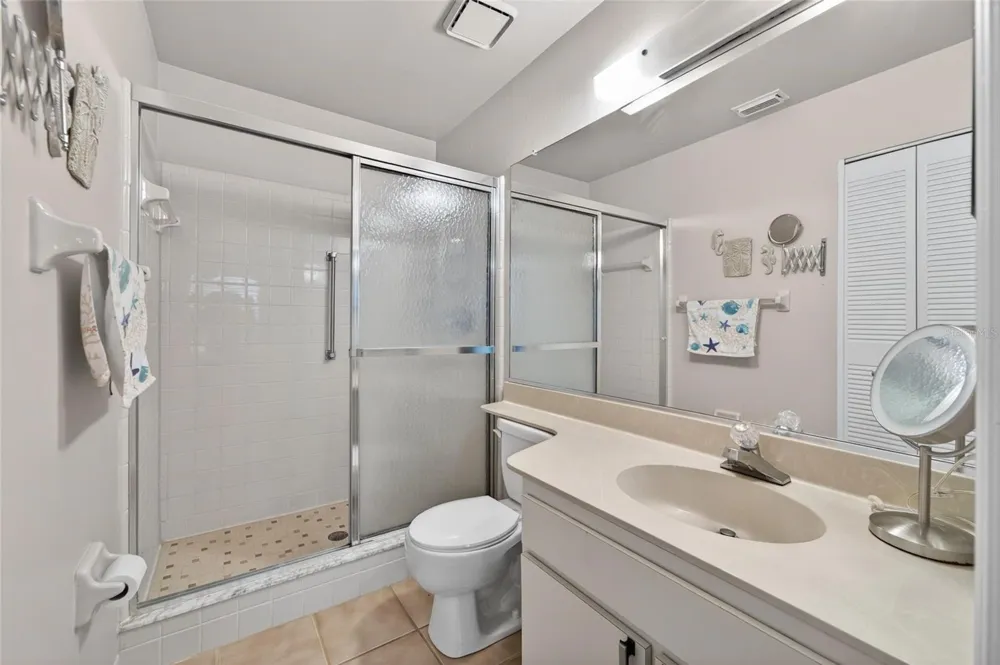 319 KNOTTWOOD COURT #2 Sun City Center, FL 33573