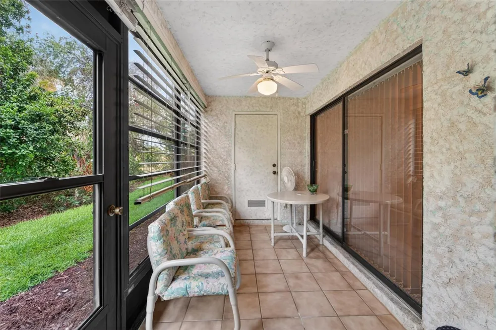 319 KNOTTWOOD COURT #2 Sun City Center, FL 33573
