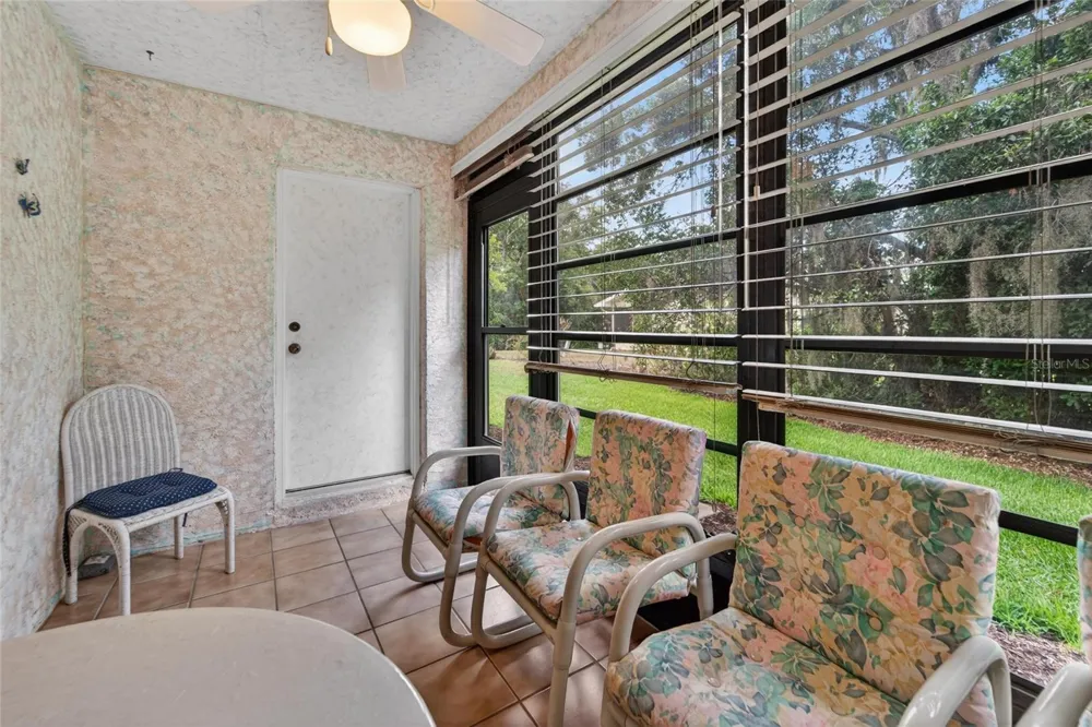 319 KNOTTWOOD COURT #2 Sun City Center, FL 33573