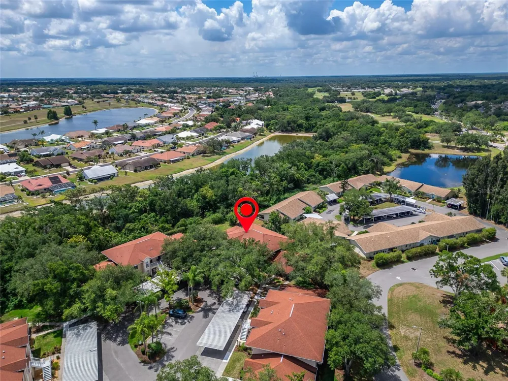 319 KNOTTWOOD COURT #2 Sun City Center, FL 33573