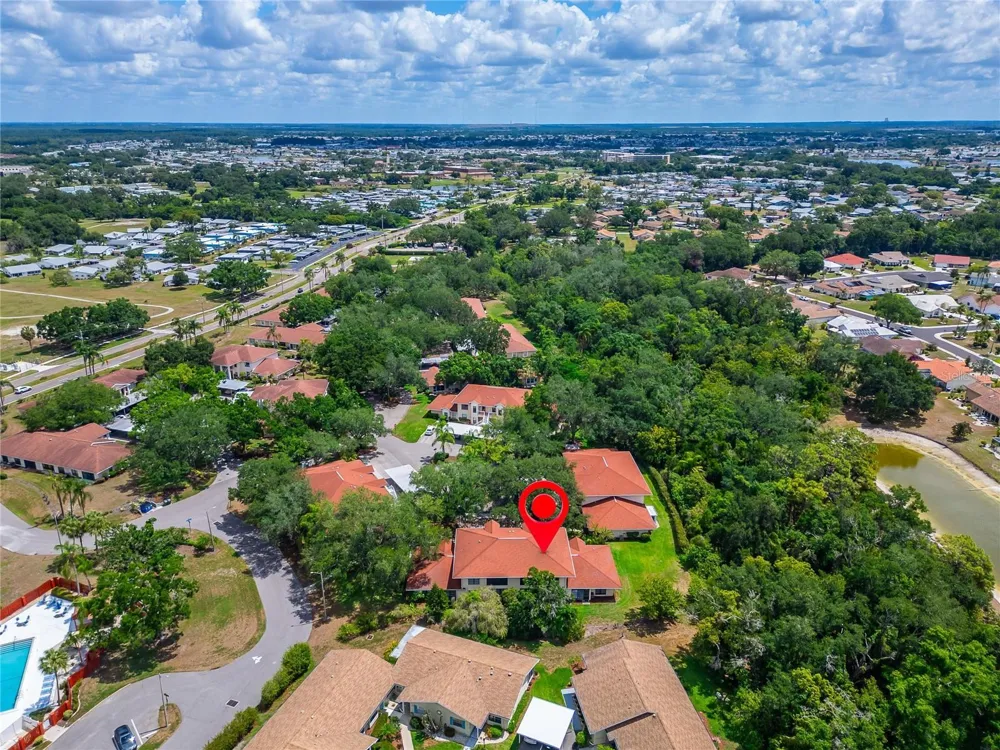 319 KNOTTWOOD COURT #2 Sun City Center, FL 33573