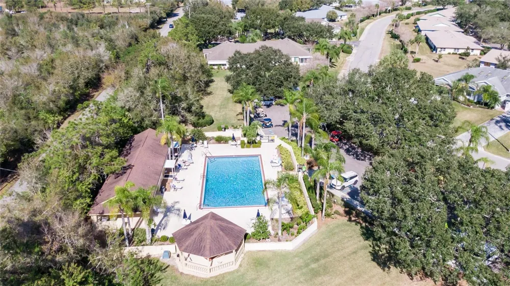 319 KNOTTWOOD COURT #2 Sun City Center, FL 33573