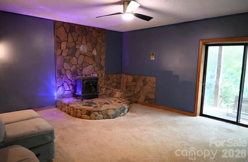 89 Woodcliff Loop Newland, NC 28657