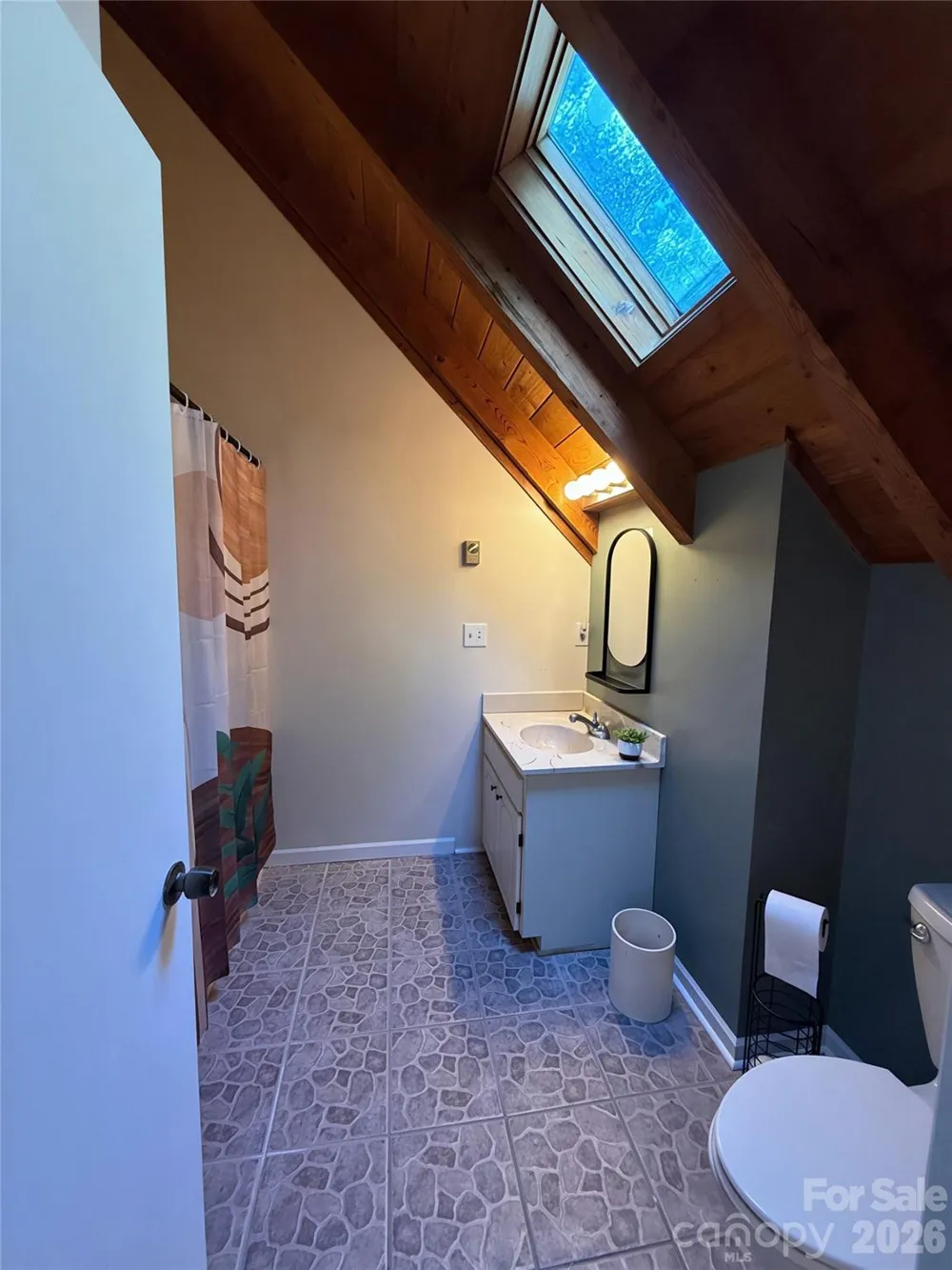 89 Woodcliff Loop Newland, NC 28657