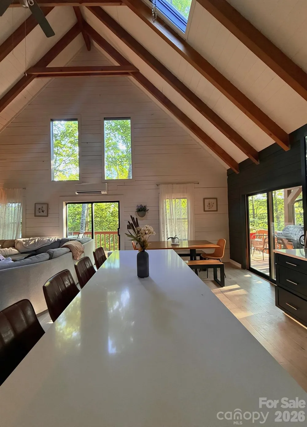 89 Woodcliff Loop Newland, NC 28657