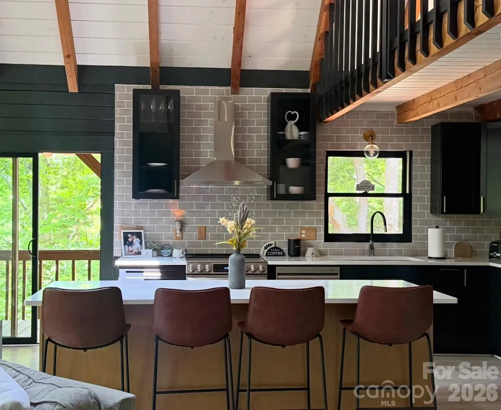 89 Woodcliff Loop Newland, NC 28657