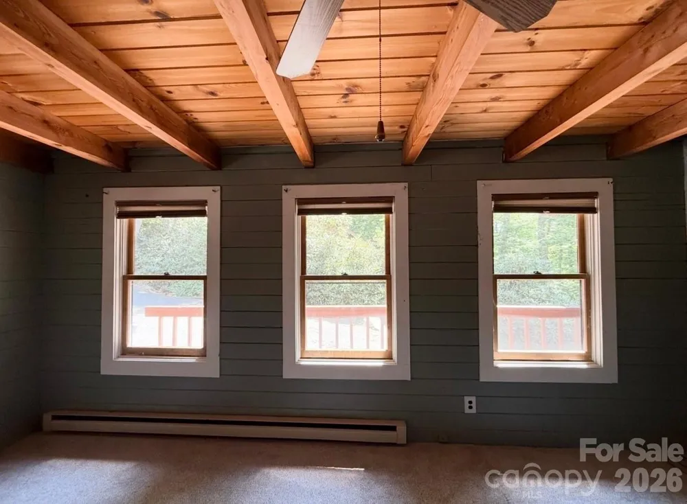 89 Woodcliff Loop Newland, NC 28657