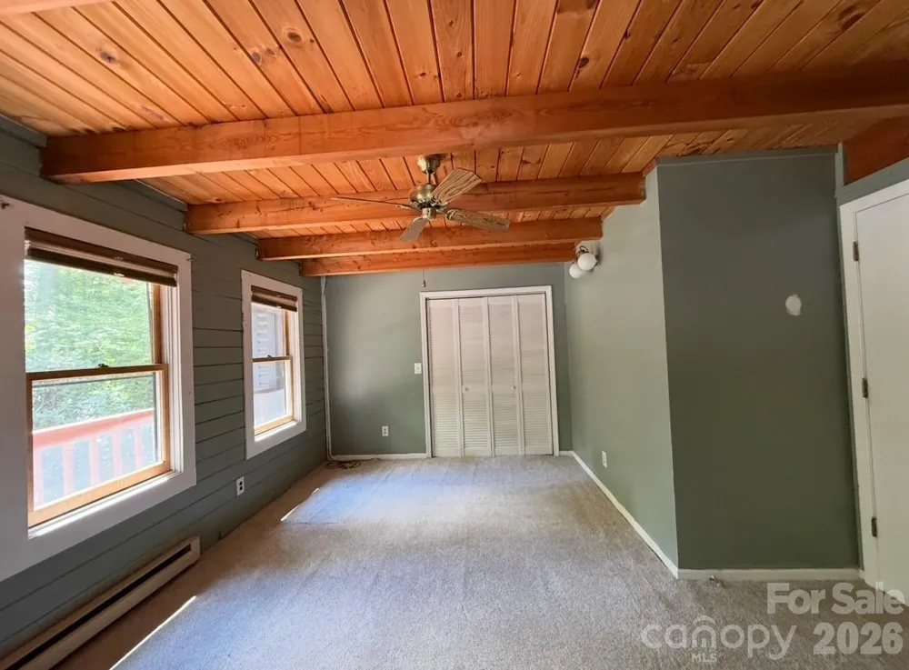 89 Woodcliff Loop Newland, NC 28657