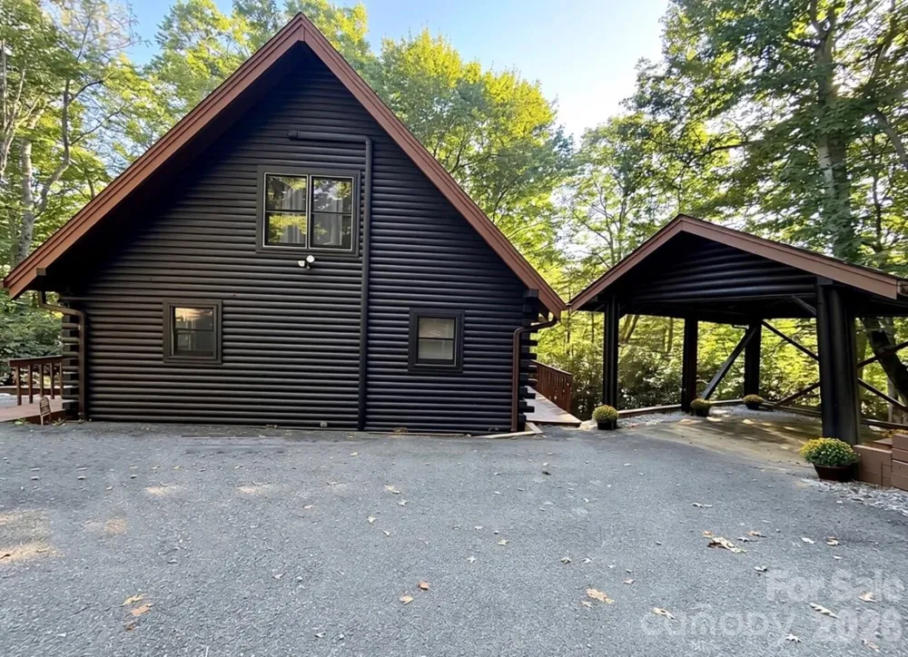 89 Woodcliff Loop Newland, NC 28657