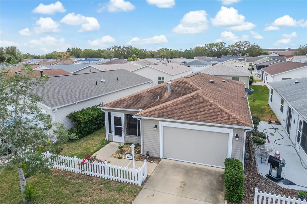 2454 SOUTHERN OAK STREET The Villages, FL 32162